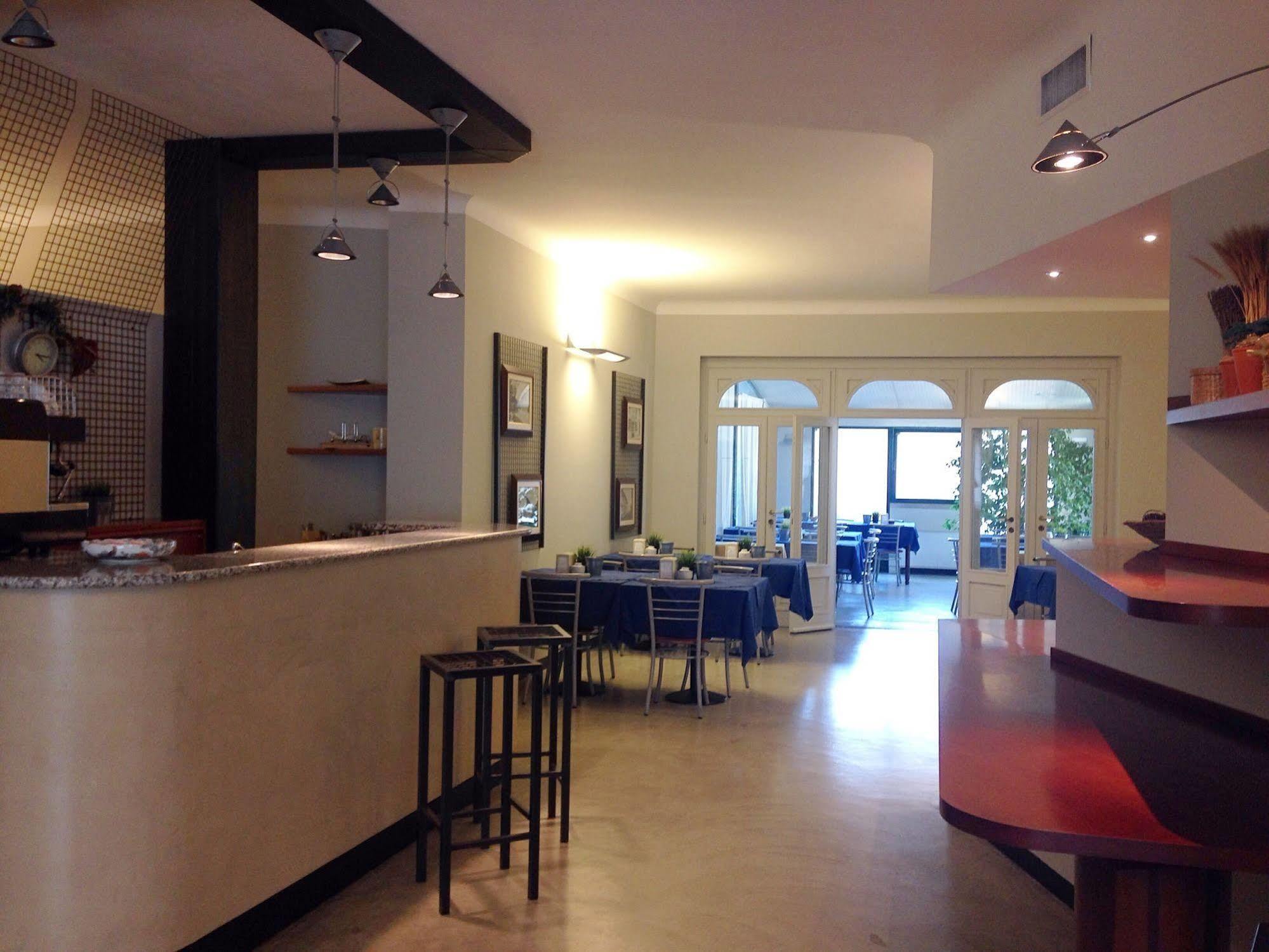 Albergo Della Corona Binasco Ngoại thất bức ảnh